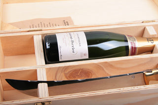 Champagnesabel Laguiole in luxe kist met fles Champagne Laurent-Perrier - Champagnesabres.eu